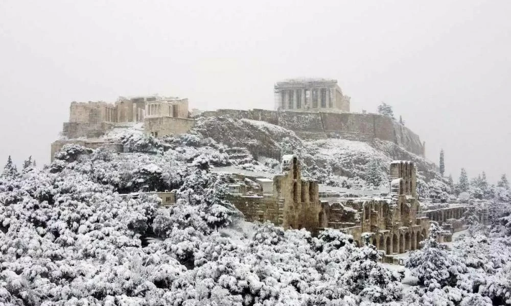 Η χιονισμένη Αθήνα το 1982: «Ένας εκτεταμένος χιονιάς έφτασε στην πρωτεύουσα»